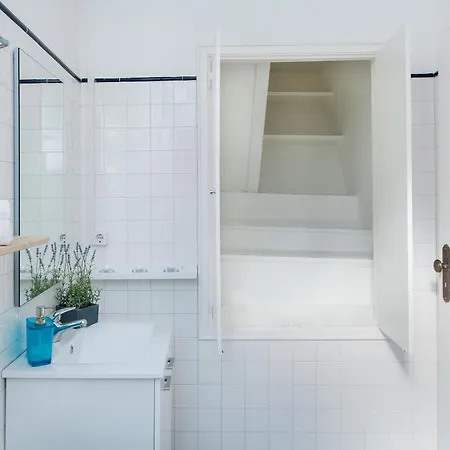 شقة Urban Retreat At Downtown: Balcony, Style, Comfort Lisboa