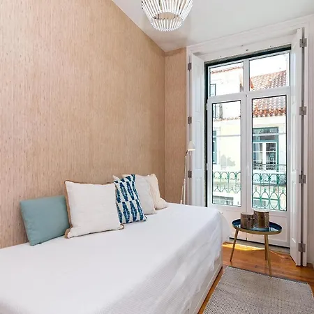 Lägenhet Urban Retreat At Downtown: Balcony, Style, Comfort